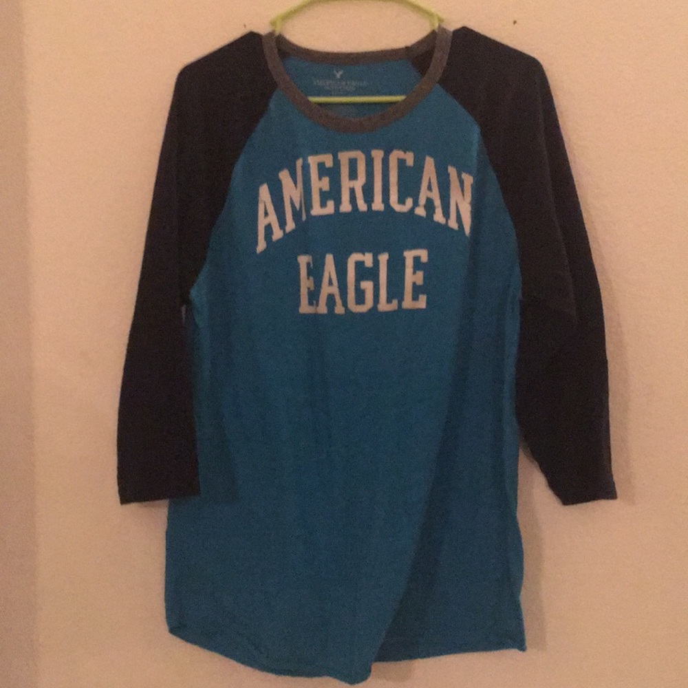 Men’s American eagle quarter sleeve shirt large